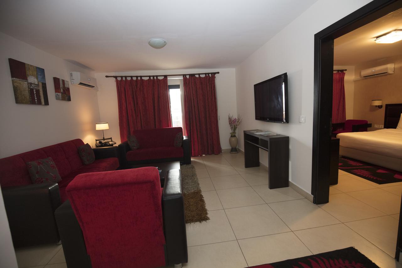 Hotel Palm Beach Pointe Noire Bagian luar foto