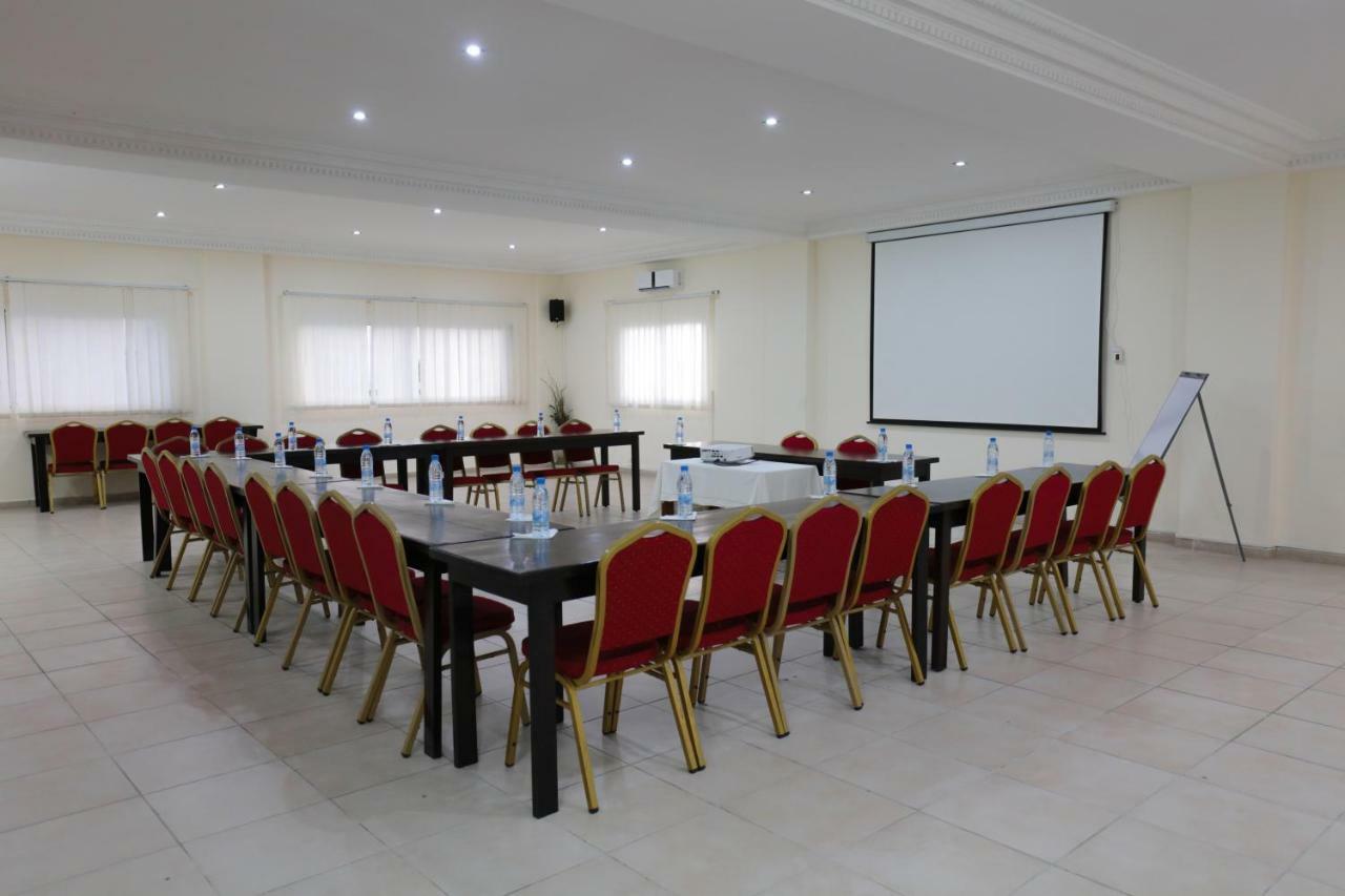 Hotel Palm Beach Pointe Noire Bagian luar foto