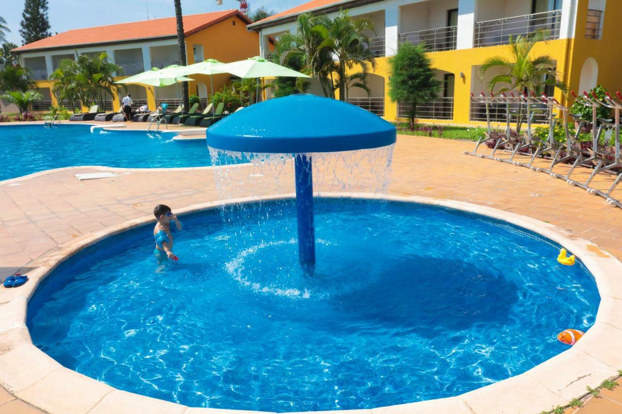 Hotel Palm Beach Pointe Noire Bagian luar foto